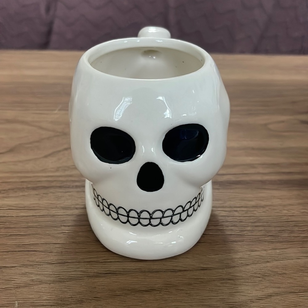 Skull coffee mug/cup